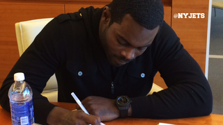 Jets Release Mark Sanchez, Sign Michael Vick